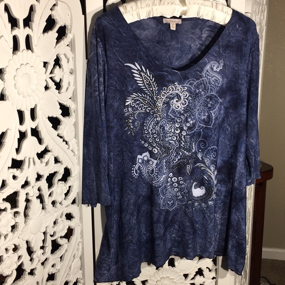DB 3/4in.Sleeve Woman’s Blouse with Embellishments